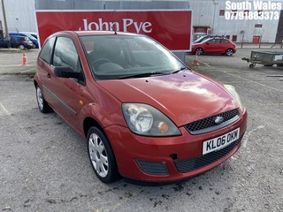 Location: South Wales - 2006 FORD FIESTA STYLE CLIMATE 3 Door Hatchback REG: KL06OKM, Keys: No, MOT Expiry date: 07/10/2023, 1242 Petrol, 5 Speed Manual Petrol, Former Keepers: 6