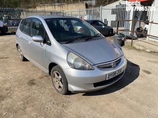 Location: Leeds - 2008 HONDA JAZZ SE 5 Door Hatchback REG: DY08ZGE, Keys: No, MOT Expiry date: 08-12-2025, 1339 Petrol, 5 Speed Manual Petrol, Former Keepers: 11