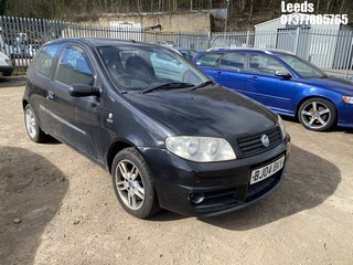 Location: Leeds - 2004 FIAT PUNTO ACTIVE SPORT 8V 3 Door Hatchback REG: BJ04BKV, Keys: No, MOT Expiry date: 12-01-2025, 1242 Petrol, 5 Speed Manual Petrol, Former Keepers: 9