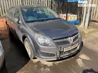 Location:  Hayes - 2009 VAUXHALL ASTRA LIFE 5 Door Hatchback REG: DS09VSF, Keys: No, MOT Expiry date: 02/08/2025, 1364 Petrol, 5 Speed Manual Petrol, Former Keepers: 10
