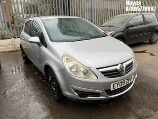 Location:  Hayes - 2009 VAUXHALL CORSA DESIGN 16V T-PORT A 5 Door Hatchback REG: EY09ZFF, Keys: No, MOT Expiry date: 04/08/2025, 1364 Petrol, 4 Speed Auto Petrol, Former Keepers: 12