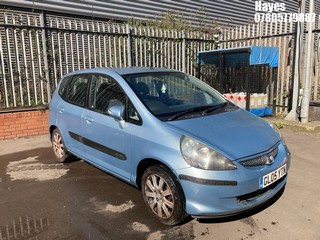 Location:  Hayes - 2005 HONDA JAZZ SE 5 Door Hatchback REG: GL05YTN, Keys: No, MOT Expiry date: 25/11/2025, 1339 Petrol, 5 Speed Manual Petrol, Former Keepers: 5