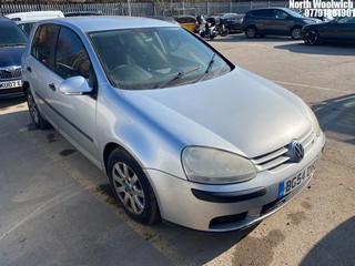Location: North Woolwich - 2004 VOLKSWAGEN GOLF SE AUTO 5 Door Hatchback REG: BG54DVU, Keys: No, MOT Expiry date: 22/12/2024, 1598 Petrol, 6 Speed Auto Petrol, Former Keepers: 3