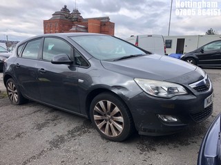 Location: Nottingham - 2010 VAUXHALL ASTRA EXCLUSIV 98 5 Door Hatchback REG: NU10TYH, Keys: No, MOT Expiry date: 17/11/2025, 1398 Petrol, 5 Speed Manual Petrol, Former Keepers: 9