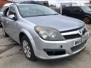 Location: Nottingham - 2006 VAUXHALL ASTRA CLUB CDTI 100 Estate REG: WN56ZZB, Keys: No, MOT Expiry date: 10/10/2024, 1686 Diesel, 5 Speed Manual Diesel, Former Keepers: 4