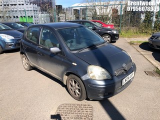 Location: Brentwood - 2004 TOYOTA YARIS BLUE 5 Door Hatchback REG: LW04AVY, Keys: No, MOT Expiry date: 22/06/2025, 1299 Petrol, 5 Speed Manual Petrol, Former Keepers: 4