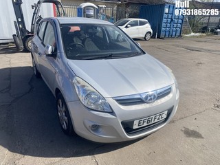 Location: Hull - 2011 HYUNDAI I20 COMFORT 5 Door Hatchback REG: EF61FZC, Keys: No, MOT Expiry date: 10/01/2025, 1248 Petrol, 5 Speed Manual Petrol, Former Keepers: 8