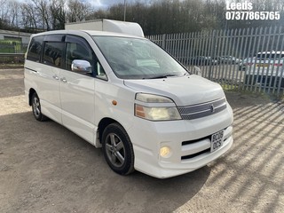 Location: Leeds - 2006 TOYOTA VOXY MPV REG: BC06OCS, 1990c PETROL, AUTO, Former Keepers: 3, Keys: Yes, MOT Expiry date: 21-10-2025