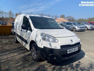 Location: Manchester - 2013 PEUGEOT PARTNER 850 S L1 HDI Panel Van REG: NU13AYJ, 1560 Diesel, 5 Speed Manual Diesel, Former Keepers: 4, Keys: No, MOT Expiry date: 06/05/2025