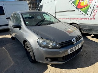 Location: North Woolwich - 2009 VOLKSWAGEN GOLF S 3 Door Hatchback REG: AD09YRL, Keys: No, MOT Expiry date: 28/11/2025, 1595 Petrol, automatic, Former Keepers: 7