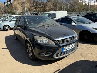 Location: North Woolwich - 2008 FORD FOCUS ZETEC 125 5 Door Hatchback REG: BJ08JGX, Keys: No, MOT Expiry date: 19/01/2025, 1798 Petrol, 5 Speed Manual Petrol, Former Keepers: 5