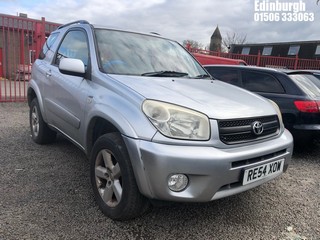 Location: Edinburgh - 2004 TOYOTA RAV4 XT3 VVTI Estate REG: RE54XOW, Keys: No, MOT Expiry date: 03/07/2024, 1998 Petrol, 5 Speed Manual Petrol, Former Keepers: 9