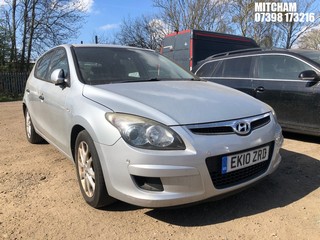 Location: Mitcham - 2010 HYUNDAI I30 CLASSIC 5 Door Hatchback REG: EK10ZRD, Keys: No, MOT Expiry date: 05/04/2025, 1396 Petrol, 5 Speed Manual Petrol, Former Keepers: 9