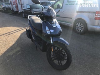 Location: Mitcham - 2022 SYM SYMPHONY 125 E5 Motorcycle REG: LC72YCU, Keys: No, MOT Expiry date: 20/11/2025, 125 Petrol, AUTOMATIC, Former Keepers: 1