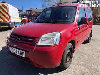 Location: Nottingham - 2004 CITROEN BERLINGO M-SPACE DESIRE MPV REG: FG04AWP, Keys: Yes, MOT Expiry date: 20/01/2025, 1587 Petrol, 5 Speed Manual Petrol, Former Keepers: 6