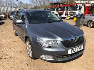 Location: Peterborough - 2011 SKODA SUPERB ELEGANCE TFSI S-A Estate REG: FL11XXM, Keys: No, MOT Expiry date: 24/02/2026, 1798 Petrol, 7 Speed S-Auto Petrol, Former Keepers: 5