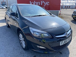 Location: South Wales - 2014 VAUXHALL ASTRA TECH LINE CDTI EFLE 5 Door Hatchback REG: FJ64YRA, Keys: No, MOT Expiry date: 30/11/2024, 1598 Diesel, 6 Speed Manual Diesel, Former Keepers: 2
