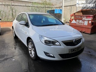 Location:  Hayes - 2012 VAUXHALL ASTRA ACTIVE 5 Door Hatchback REG: SM12BYY, Keys: No, MOT Expiry date: 20/01/2024, 1398 Petrol, 5 Speed Manual Petrol, Former Keepers: 4