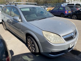 Location: North Woolwich - 2006 VAUXHALL VECTRA DESIGN Estate REG: YT06VAV, Keys: Yes, MOT Expiry date: 25/06/2025, 1796 Petrol, 5 Speed Manual Petrol, Former Keepers: 5