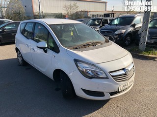Location: Brentwood - 2015 VAUXHALL MERIVA EXCLUSIV AC AUTO MPV REG: LO64XMM, Keys: No, MOT Expiry date: 16/10/2024, 1364 Petrol, 6 Speed Auto Petrol, Former Keepers: 3