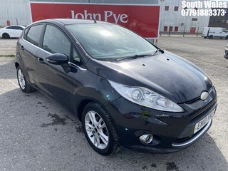 Location: South Wales - 2010 FORD FIESTA TITANIUM 5 DOOR HATCHBACK REG: EN10YNU, 1596cc PETROL, 5 SPEED MANUAL PETROL, Former Keepers: 1, Keys: Yes, MOT Expiry date: 06/08/2025