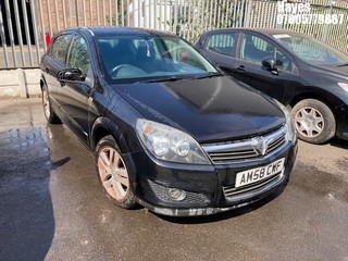 Location:  Hayes - 2008 VAUXHALL ASTRA SXI TWINPORT 5 Door Hatchback REG: AM58CWF, Keys: No, MOT Expiry date: 18/06/2025, 1364 Petrol, 5 Speed Manual Petrol, Former Keepers: 5