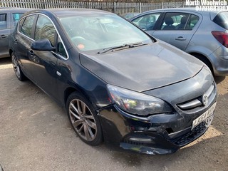 Location: North Woolwich - 2014 VAUXHALL ASTRA TECH LINE GT 5 Door Hatchback REG: LK64WVH, Keys: No, MOT Expiry date: 05/11/2024, 1598 Petrol, 5 Speed Manual Petrol, Former Keepers: 3