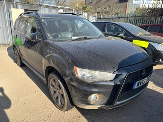 Location: North Woolwich - 2013 MITSUBISHI OUTLANDER GX 3 DI-D AUTO Estate REG: WV13DGY, Keys: No, MOT Expiry date: 23/02/2025, 2179 Diesel, 6 Speed Auto Diesel, Former Keepers: 7