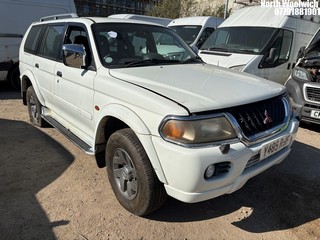Location: North Woolwich - 2001 MITSUBISHI SHOGUN SPORT GLS V6 AUTO Estate REG: Y485RJF, Keys: No, MOT Expiry date: 28/08/2024, 2972 Petrol, 4 Speed Auto Petrol, Former Keepers: 2