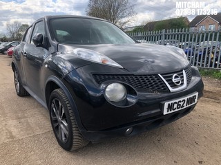 Location: MITCHAM - 2013 NISSAN JUKE ACENTA PREMIUM 5 DOOR HATCHBACK REG: NC62NWR, 1598cc PETROL, 5 SPEED MANUAL PETROL, Former Keepers: 8, Keys: No, MOT: Expiry date17/09/2025