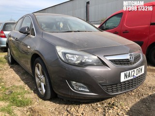 Location: Mitcham - 2012 VAUXHALL ASTRA SRI 5 Door Hatchback REG: NA12ORW, Keys: No, MOT Expiry date: 17/10/2023, 1598 Petrol, 5 Speed Manual Petrol, Former Keepers: 5
