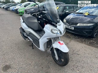 Location: Mitcham - 2016 TAIWAN GOLDEN BEE CU8 125 Scooter REG: HK16HMA, Keys: No, MOT Expiry date: 11/08/2025, 124 Petrol, AUTOMATIC, Former Keepers: 4