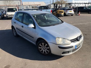 Location: BRENTWOOD - 2006 VOLKSWAGEN GOLF SE AUTO 5 DOOR HATCHBACK REG: WX06VFT, 1598cc PETROL, 6 SPEED AUTO PETROL, Former Keepers: 8, Keys: No, MOT: Expiry date25/09/2025
