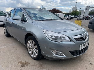 Location: North Woolwich - 2011 VAUXHALL ASTRA ELITE CDTI S/S 5 Door Hatchback REG: LV61CYS, Keys: No, MOT Expiry date: 15/09/2024, 1956 Diesel, 6 Speed Manual Diesel, Former Keepers: 2