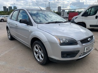 Location: North Woolwich - 2008 FORD FOCUS ZETEC CLIMATE 5 Door Hatchback REG: AG57DTO, Keys: No, MOT Expiry date: 01/08/2025, 1798 Petrol, 5 Speed Manual Petrol, Former Keepers: 7