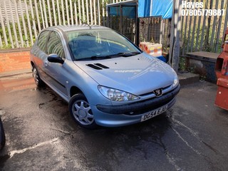 Location:  Hayes - 2004 PEUGEOT 206 S 5 Door Hatchback REG: DG54EJU, Keys: No, MOT Expiry date: 08/08/2025, 1360 Petrol, 5 Speed Manual Petrol, Former Keepers: 4