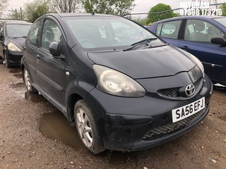 Location: Mitcham - 2006 TOYOTA AYGO BLACK VVT-I 5 Door Hatchback REG: SA56EFJ, Keys: No, MOT Expiry date: 24/01/2025, 998 Petrol, 5 Speed Manual Petrol, Former Keepers: 5