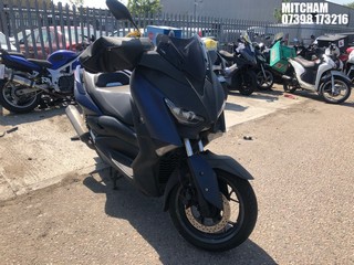 Location: Mitcham - 2018 YAMAHA X-MAX 125 ABS Motorcycle REG: LP67XVZ, Keys: No, MOT Expiry date: 02/01/2025, 124 Petrol, AUTOMATIC, Former Keepers: 5