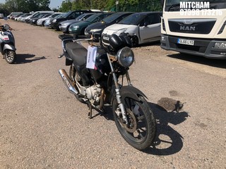 Location: Mitcham - 2011 YAMAHA YBR 125 Motorcycle REG: CP61LLM, Keys: No, MOT Expiry date: 12/10/2022, 124 Petrol, MANUAL, Former Keepers: 7