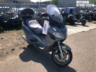 Location: Mitcham - 2004 PIAGGIO X9 250 Scooter REG: LJ54EJA, Keys: No, MOT Expiry date: 22/08/2024, 244 Petrol, AUTOMATIC, Former Keepers: 4