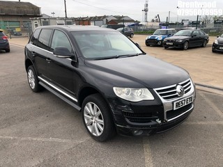 Location: BRENTWOOD - 2008 VOLKSWAGEN TOUAREG ALTITUDE TDI E4 A 	 ESTATE REG: RE57ETU, 2461cc DIESEL, 6 SPEED AUTO DIESEL, Former Keepers: 6, Keys: No, MOT Expiry date: 04/10/2025