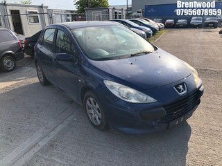 Location: Brentwood - 2005 PEUGEOT 307 S 5 Door Hatchback REG: KM55BEU, Keys: No, MOT Expiry date: 29/01/2025, 1587 Petrol, 5 Speed Manual Petrol, Former Keepers: 5