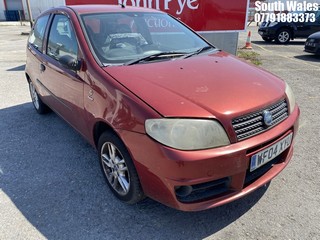Location: South Wales - 2004 FIAT PUNTO ACTIVE SPORT 8V 3 Door Hatchback REG: WF04XYU, Keys: No, MOT Expiry date: 08/12/2023, 1242 Petrol, 5 Speed Manual Petrol, Former Keepers: 9