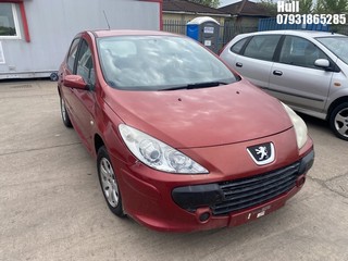 Location: Hull - 2006 PEUGEOT 307 S 5 Door Hatchback REG: KW55CPY, Keys: No, MOT Expiry date: 31/01/2025, 1587 Petrol, 5 Speed Manual Petrol, Former Keepers: 7