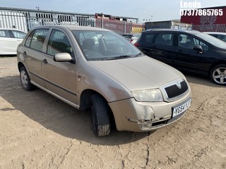 Location: Leeds - 2004 SKODA FABIA COMFORT 1.2 HTP 64 5 Door Hatchback REG: YG54YJT, Keys: No, MOT Expiry date: 18-06-2024, 1198 Petrol, 5 Speed Manual Petrol, Former Keepers: 6