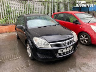 Location:  Hayes - 2007 VAUXHALL ASTRA CLUB TWINPORT 5 Door Hatchback REG: DY07HXL, Keys: No, MOT Expiry date: 20/11/2025, 1364 Petrol, 5 Speed Manual Petrol, Former Keepers: 4
