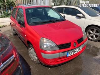 Location:  Hayes - 2004 RENAULT CLIO EXPRESSION 16V 3 Door Hatchback REG: EF04JXW, Keys: No, MOT Expiry date: 22/05/2025, 1149 Petrol, 5 Speed Manual Petrol, Former Keepers: 2