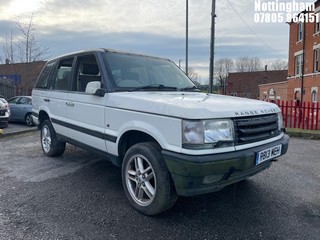 Location: Nottingham - 1998 LAND ROVER RANGEROVER 2.5 DSE AUTO ESTATE REG: R813MEH, 2497cc DIESEL, AUTOMATIC, Former Keepers: 8, Keys: No, MOT Expiry date: 30/10/2020