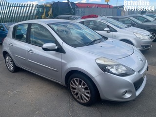 Location: Belvedere - 2011 RENAULT CLIO DYNAMIQUE TOMTOM TCE 5 Door Hatchback REG: AF60YOM, Keys: No, MOT Expiry date: 18/02/2025, 1149 Petrol, 5 Speed Manual Petrol, Former Keepers: 5