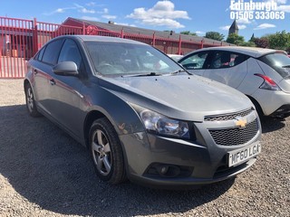 Location: Edinburgh - 2010 CHEVROLET CRUZE LS 4 Door Saloon REG: MF60LGA, Keys: No, MOT Expiry date: 08/02/2025, 1598 Petrol, 5 Speed Manual Petrol, Former Keepers: 8